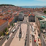 Ave Liberdade Restauradores Deluxe Suite